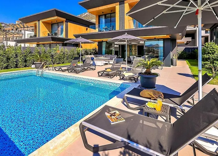 3 Bedroom Seaview With Private Pool And Garden Kalkan