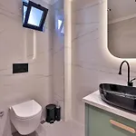 3 Bedroom Seaview With Private Pool And Garden *