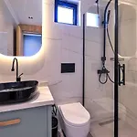 3 Bedroom Seaview With Private Pool And Garden Калкан