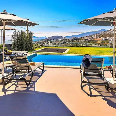3 Bedroom Seaview With Private Pool And Garden *