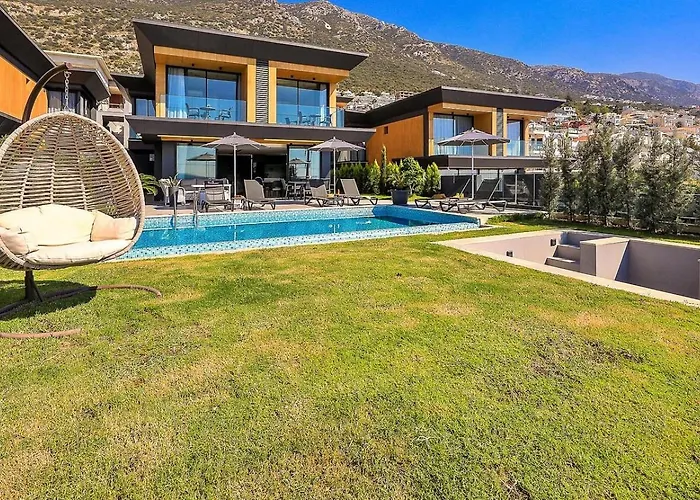 3 Bedroom Seaview With Private Pool And Garden *