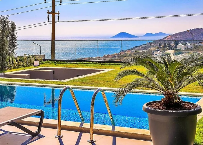 Villa 3 Bedroom Seaview With Private Pool And Garden *