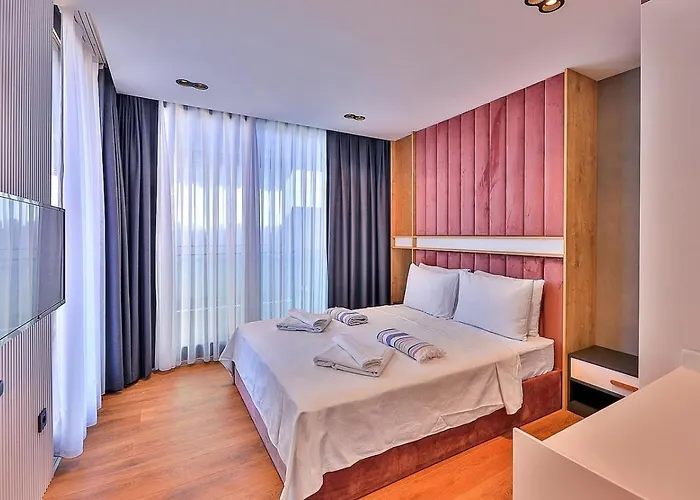 Villa 3 Bedroom Seaview With Private Pool And Garden