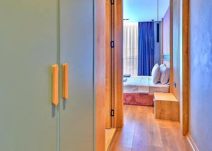 3 Bedroom Seaview With Private Pool And Garden Villa *