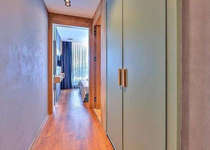 3 Bedroom Seaview With Private Pool And Garden